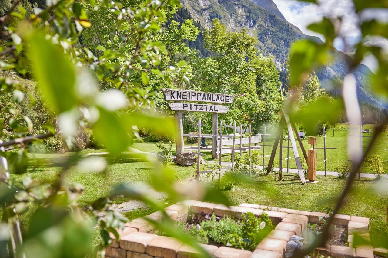 Bio Hotel Stillebach Sankt Leonhard im Pitztal Kültér fotó